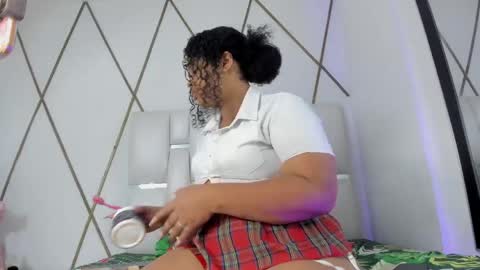 LIli cameron  online show from 04.30.26