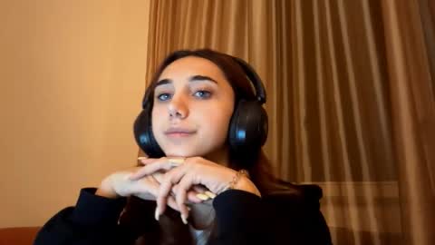 Snapshot of lilihalvorsen chatting on 09.14.25 Lina online show from 09.14.25