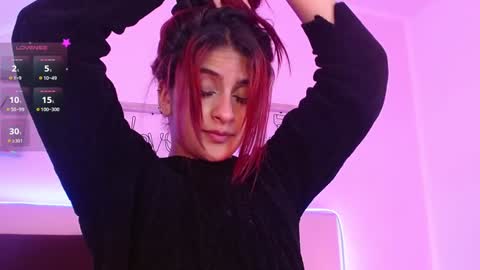 Lilith Savett online show from 01.28.25