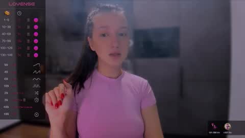 Snapshot of lililaluna chatting on 11.04.25 ... online show from 11.04.25