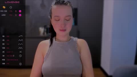 Snapshot of lililaluna chatting on 11.11.25 ... online show from 11.11.25