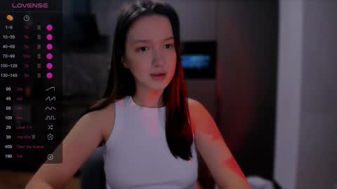 Snapshot of lililaluna chatting on 11.29.25 ... online show from 11.29.25