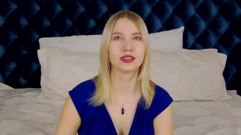 Snapshot of lililinn chatting on 01.18.25 LiliLinn online show from 01.18.25