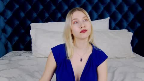 Snapshot of lililinn chatting on 01.18.25 LiliLinn online show from 01.18.25