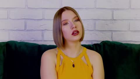 Snapshot of lililinn chatting on 01.29.25 LiliLinn online show from 01.29.25