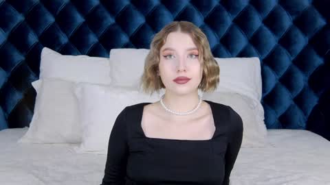 Snapshot of lililinn chatting on 01.31.25 LiliLinn online show from 01.31.25