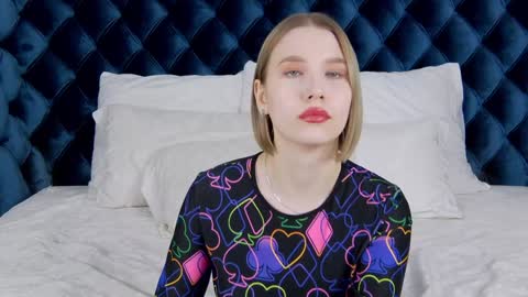 Snapshot of lililinn chatting on 02.07.25 LiliLinn online show from 02.07.25