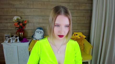 Snapshot of lililinn chatting on 02.26.25 LiliLinn online show from 02.26.25