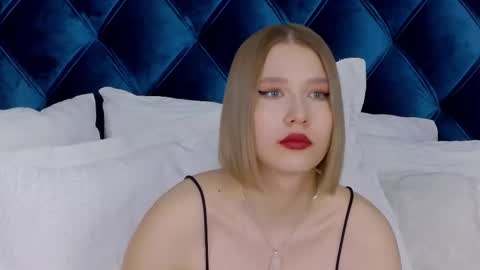 Snapshot of lililinn chatting on 02.27.25 LiliLinn online show from 02.27.25