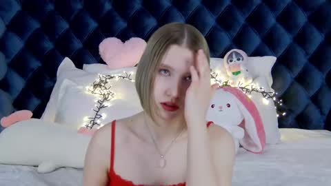 Snapshot of lililinn chatting on 03.03.25 LiliLinn online show from 03.03.25