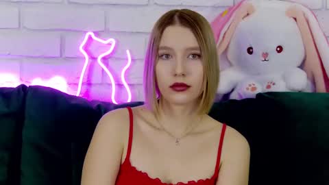 Snapshot of lililinn chatting on 03.10.25 LiliLinn online show from 03.10.25