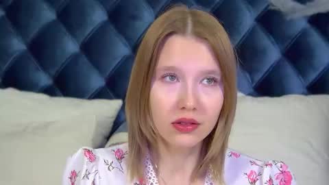 Snapshot of lililinn chatting on 11.03.25 LiliLinn online show from 11.03.25