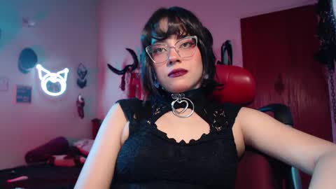 Molly online show from 12.21.24