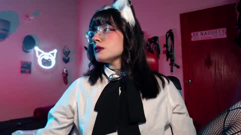 Molly online show from 12.28.24