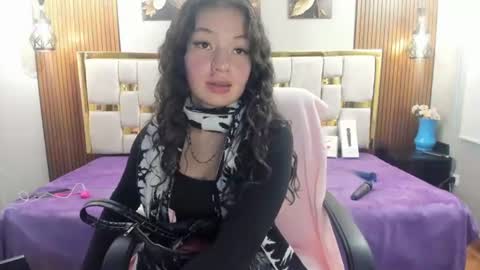 Snapshot of lilimini032 chatting on 07.18.26 lilimini online show from 07.18.26