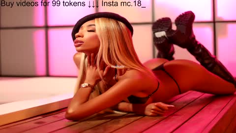 Snapshot of lilipinkette chatting on 12.27.24 Lili online show from 12.27.24