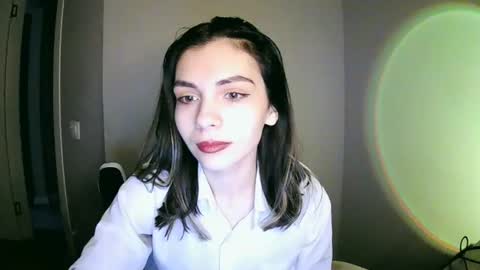 Snapshot of lilirose_x chatting on 12.22.24 lilirose online show from 12.22.24