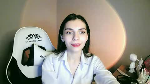 Snapshot of lilirose_x chatting on 12.30.24 lilirose online show from 12.30.24
