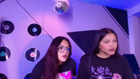 Lilith and Khloe  online show from 03.13.26