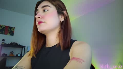 Snapshot of lilith_cruzz chatting on 12.23.24 Lilith online show from 12.23.24