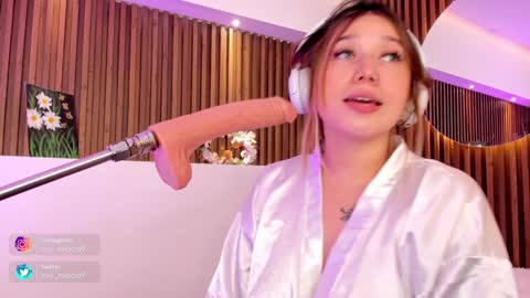 Lilith Gray online show from 12.21.24