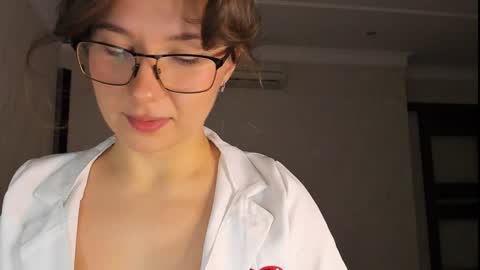 Snapshot of lilith_lutherlow chatting on 12.15.24 lilith online show from 12.15.24