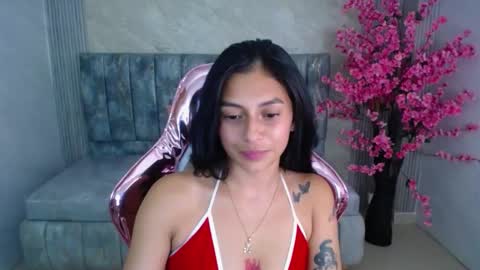 Snapshot of lilith_petit_sub chatting on 01.18.25 Lilith  online show from 01.18.25