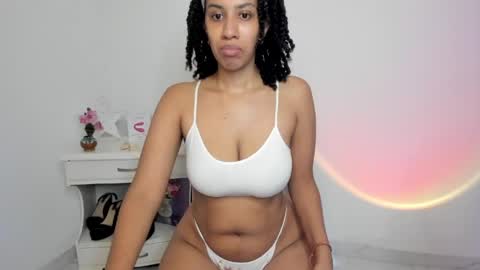 Snapshot of lilith_vision chatting on 05.21.26 Alejandra online show from 05.21.26