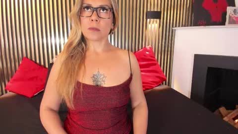 Snapshot of lilithbonnet chatting on 10.11.25 online show from 10.11.25