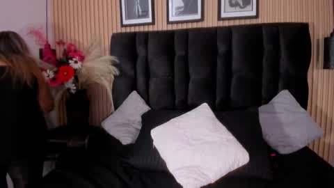 Snapshot of lilithbonnet chatting on 12.05.25 online show from 12.05.25