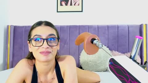 Lily online show from 01.14.25