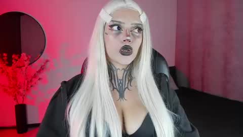 Snapshot of lilithmadness chatting on 09.24.25 Lilith online show from 09.24.25