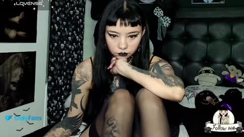 Snapshot of lilithmoon666 chatting on 01.22.25 online show from 01.22.25