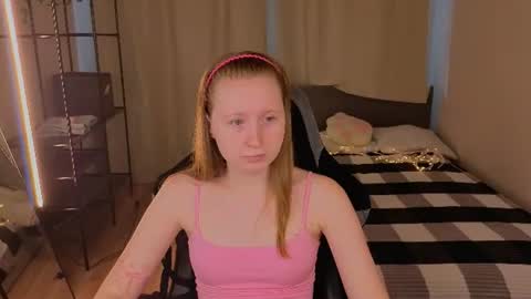 Snapshot of lilitiny chatting on 07.31.26 Lili Tiny GMT2 3-10AM MonTueWedThuSat online show from 07.31.26