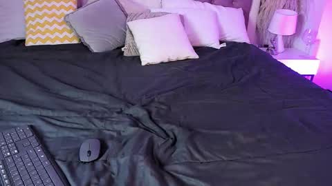 Lily online show from 10.22.25