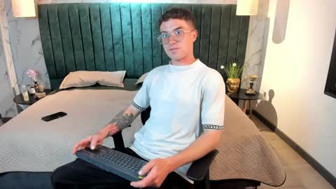 Lil James online show from 04.27.26