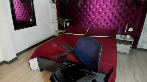 Lil James online show from 05.10.26