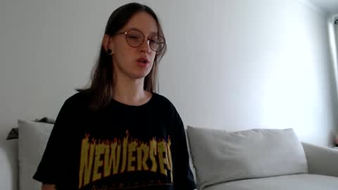 Jay  please help me reach 50 thumbs up online show from 11.09.25