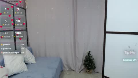 Snapshot of lillian_clark7 chatting on 01.15.25 Lillian online show from 01.15.25