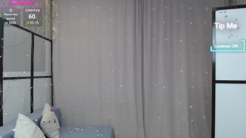 Snapshot of lillian_clark7 chatting on 02.12.25 Lillian online show from 02.12.25