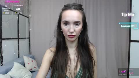 Snapshot of lillian_clark7 chatting on 02.13.25 Lillian online show from 02.13.25