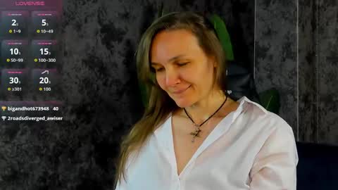 lillian_white1 online show from 05.15.26
