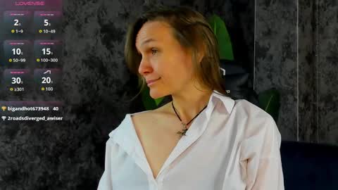 lillian_white1 online show from 05.15.26