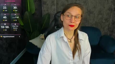 lillian_white1 online show from 05.20.26