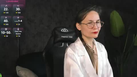 lillian_white1 online show from 06.03.26