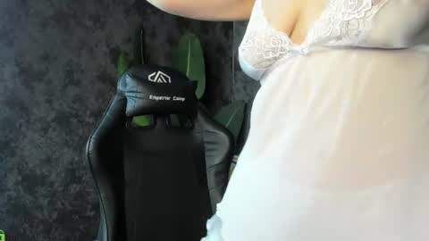 lillian_white1 online show from 07.13.26
