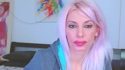 Lara online show from 02.11.25