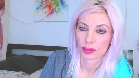 Lara online show from 02.19.25