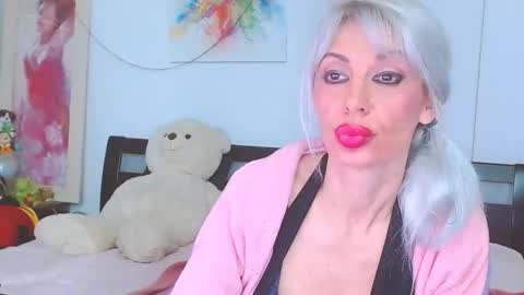 Lara online show from 12.19.25