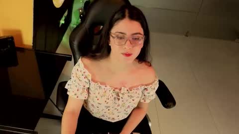 lillianderson -  Next stream start at 0700hs GTM-3 online show from 09.21.25